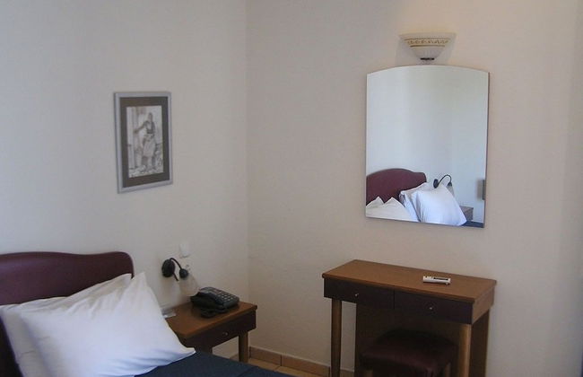 Hotel Polydoros - Photo 4