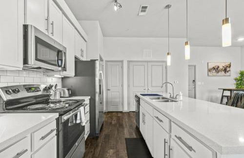 Austin Luxury 2BR 2B with Pool & FREE Parking - Foto 31