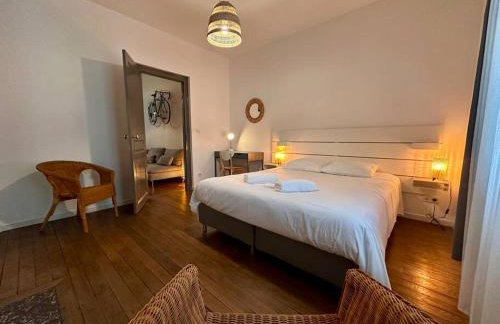 ARAGO1 - Appartement Tours centre sur jardin - Foto 7