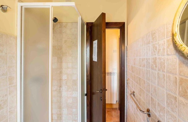 Gorgeous Apartment With Pool Near Sibillini Mountains - Photo 60