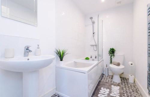 4 BDR House By Eason Stays Short Lets St Helens - Foto 36