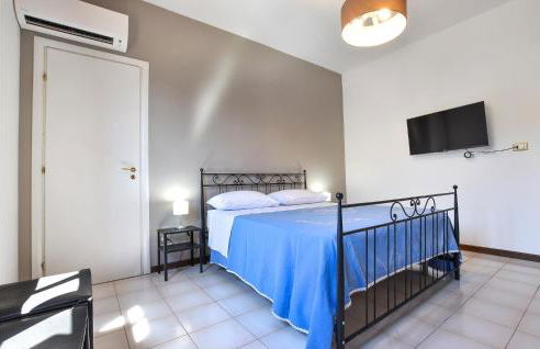 Lovely Home In Acicatena With Wifi - Foto 22