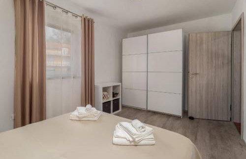 Aura Apartment - Photo 2