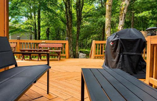 Clocked Out Cabin with Lake Access, Fire Pit, Games - Foto 9