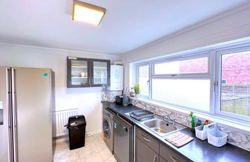 Colchester City Luxury With Free Parking and 5 G WIFI - Foto 18