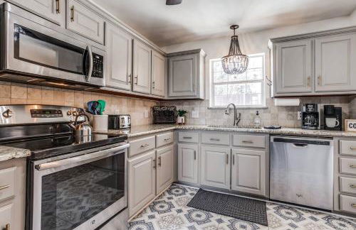 Rockwall Luxury Retreat-Pool/Spa/Patio/Gameroom - Foto 10