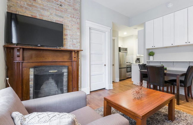 Windy City Wanderer - Depaul, Train, Wrigley Field - Foto 13