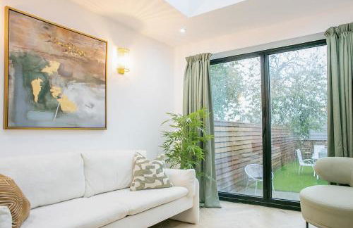 Chic Brighton Garden Apartment - Sleeps 6! - Foto 5