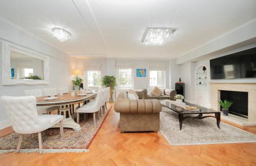 The Grande Mayfair Apartment - Photo 2