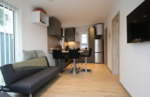 Ferienhäuschen am See, neu gebaut, klimatisiert und beheizbar - Photo 24