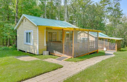 Screened Porch and Fire Pit Cabin Near Bethel Woods - Foto 15