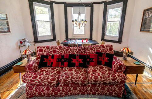 Parkside Paradise Elegant Victorian Home Just Steps from the Park - Foto 4