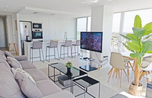 Loft Deluxe, Luminoso, Parking y Piscina - A 100 m del Mar AC - Photo 1