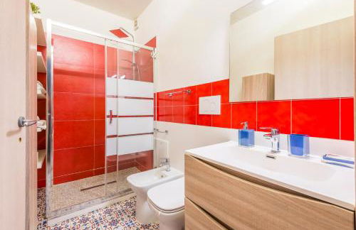 Piano Terra Moderno con Ampi Spazi e Luminosità - Foto 20