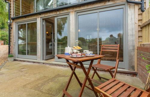 The BeeHive - Foto 24