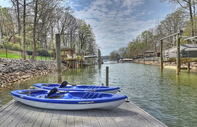 Porch Paradise by Avantstay New Pool, Firepit - Foto 8