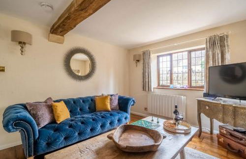 Cotswold Thatched Cottage - Photo 22