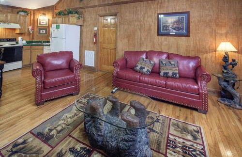 Er44 - Rising Eagle - Great Location! Close To Town! 2 Bedroom Cabin by RedAwning - Foto 8