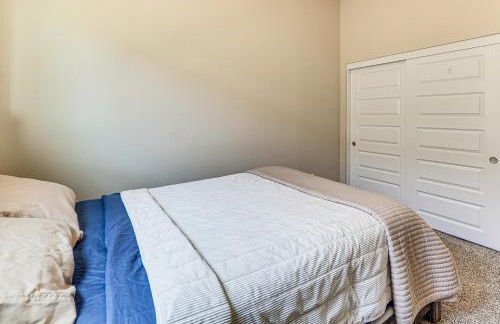 Mtn-View Home with Patio, 3 Mi to Colorado River! - Foto 18