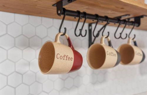 BOHO BUNGALOW - STEPS FROM HISTORIC DOWNTOWN APEX - Foto 10