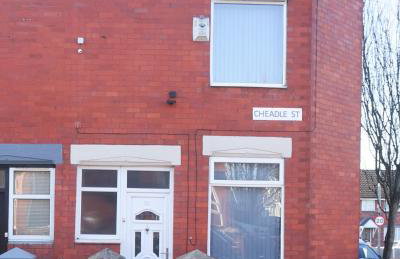 CHEADLE HOUSE HOLIDAYS - Foto 11