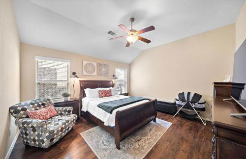 Cozy Getaway Nr Airport WiFi BBQ Yard Pet - Foto 16