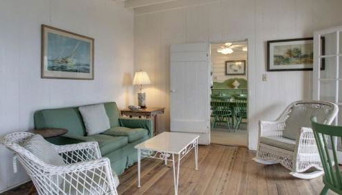 1111 Middle Street by AvantStay Charming Historic Cottage Featured in Dear John Movie Beach Access - Foto 2, Other