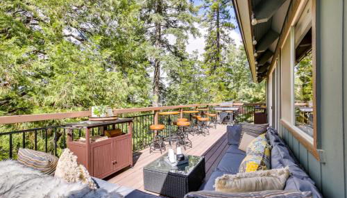 Cozy and Chic Lake Arrowhead Cabin with Deck! - Foto 3