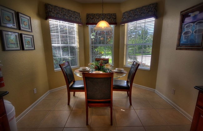 5BR 5BA Home in Windsor HIlls by CV-2622 - Foto 11