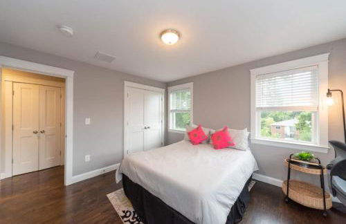 Ultra-Luxurious Home near Boston (Pet-Friendly) - Foto 5