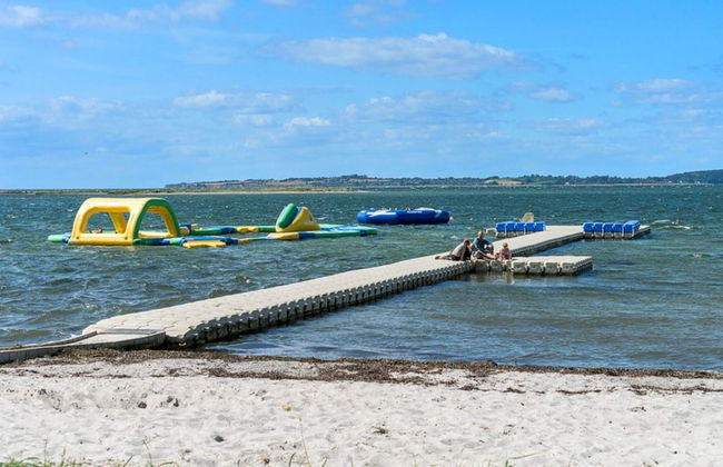 6 Person Holiday Park Home in Faaborg - Foto 24