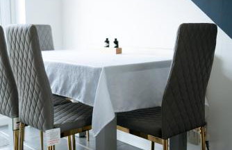 4 bed family home wifi, netflix, parking, close to wicksteed park - Photo 18