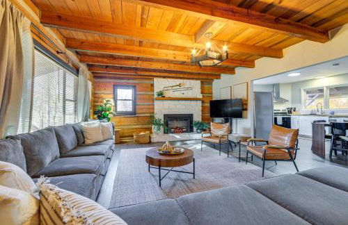 Hot Tub, Game Room and Fire Pit Canton Log Cabin - Foto 5