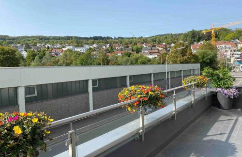 Preiswertes stilvolles Zimmer im privaten Haus mit großem schönem modernem Gemeinschaft Badenzimmer - Foto 38