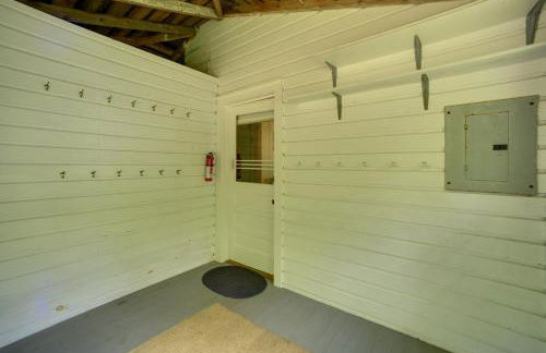 Beach and Kayaks Waterfront Cabin on Lake Pleasant! - Photo 22