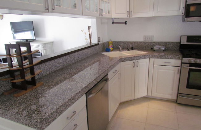 3 Bedroom House on the Beach - Photo 11