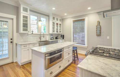 Historic Lady Renovated-Half Mile Walk to DT-Beach 3 Mi-Optional Guesthouse - Foto 3