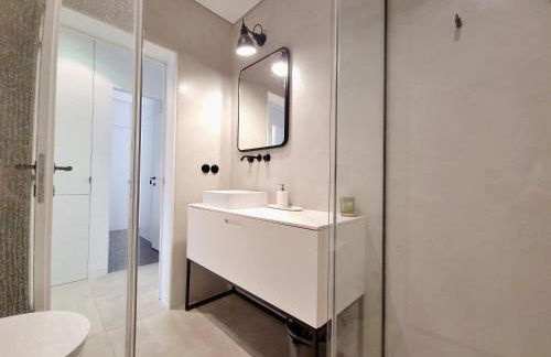 MBird Riverside 2BD Flat with garage - Foto 35