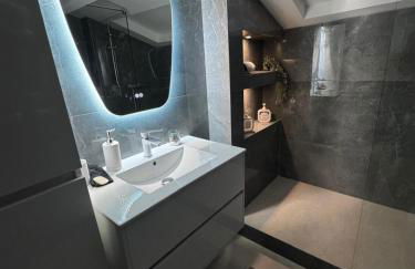 Suite Elégance, Design, Calme, Clim et Parking - Foto 16