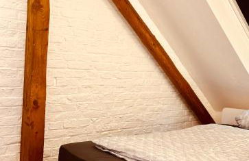 b e d & a g e d e s i g n -small- wunderschönes Zimmer mit Bad - Rechnungserstellung für Geschäftsreisende & Firmen - Foto 3