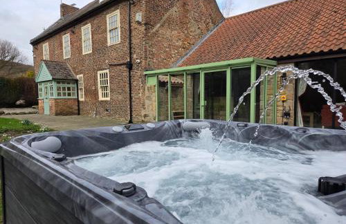 TyneView Estate, Farmhouse & Stables - Photo 2