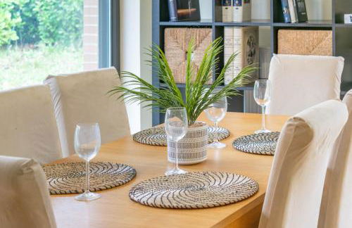 Gran chalet con amplio jardín próximo a Pamplona - Foto 6