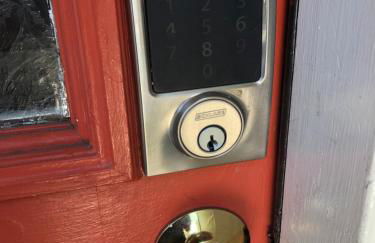 Light filled Condo 3 Bedrm with enclosed sunny backyard - Foto 17