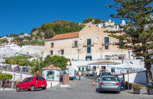 Quiet house in village center with mountains views - Photo 38