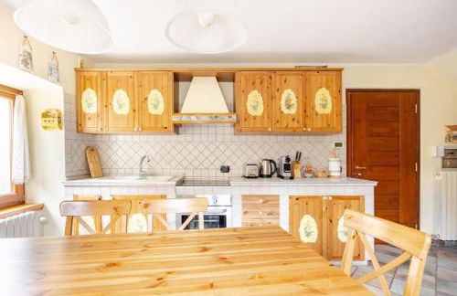 8 Posti letto con Wifi Free, Netflix vicino al Lago di tenno - Foto 15