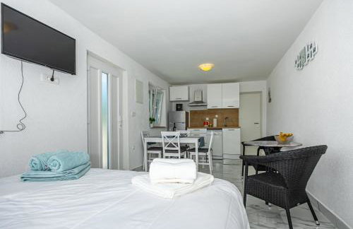 Studio Apartman Zlata - Photo 7