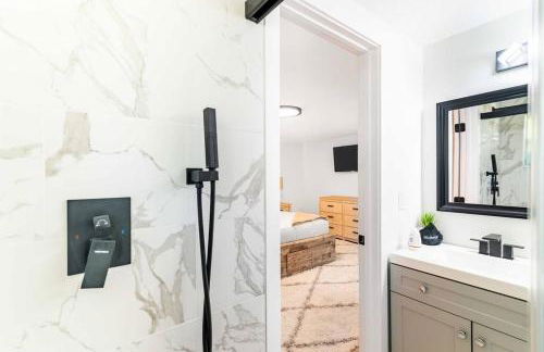 Renovated 3B 2BA, oasis yard Hot tub - Foto 75