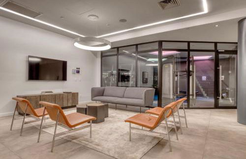 LES 1br w gym doorman wd nr park NYC-1314 - Foto 31