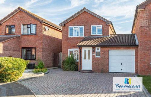 AUSTER CLOSE by BOURNECOAST - A Family Home with Garden and Parking - WIFI - HB9617 - Foto 5