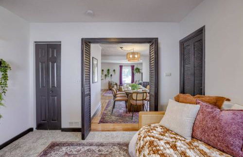 New 5BD Near UNL & DT | Poker Table & Games - Foto 15